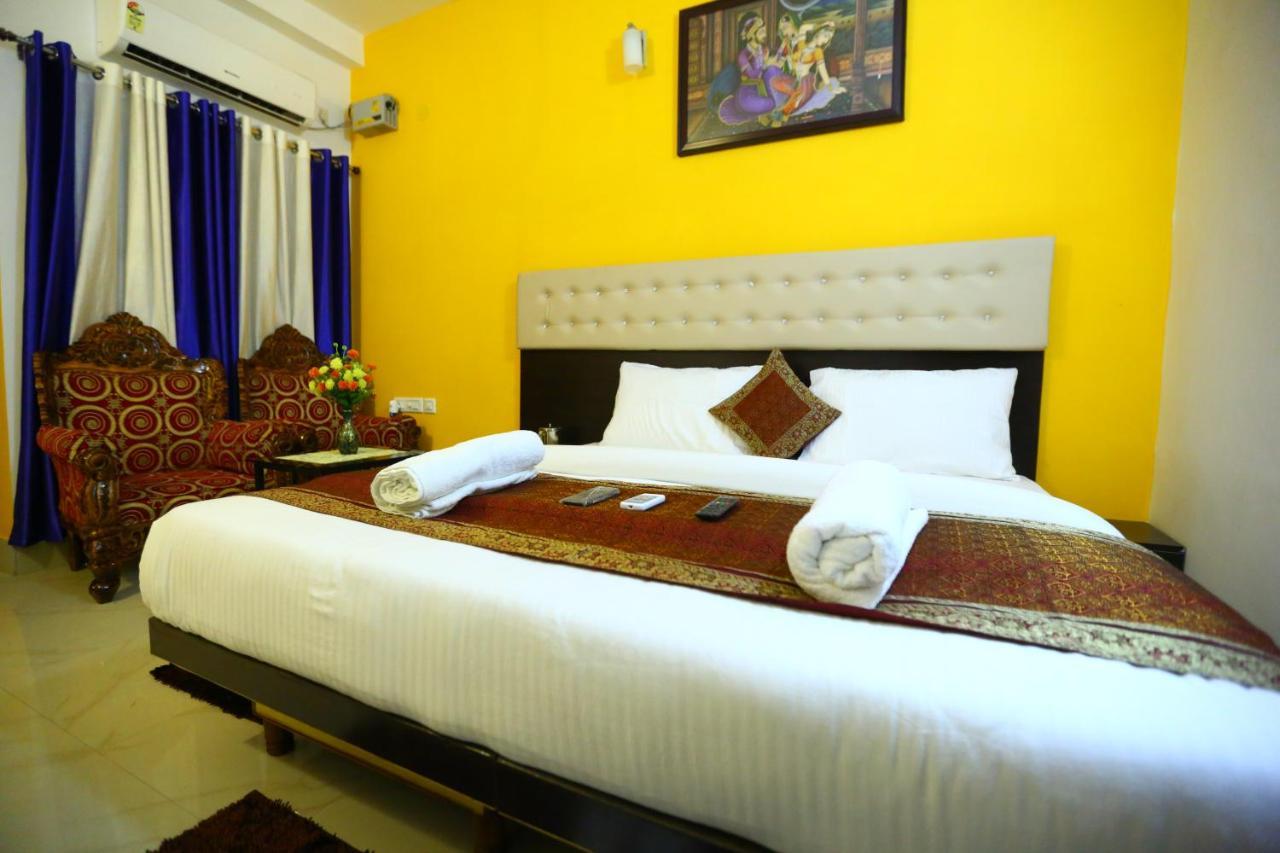 Hotel Yash Residency 3*